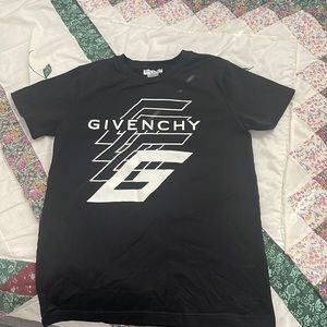 Givenchy t shirt, worn 3x and washed. good condition. No tears rips or fading